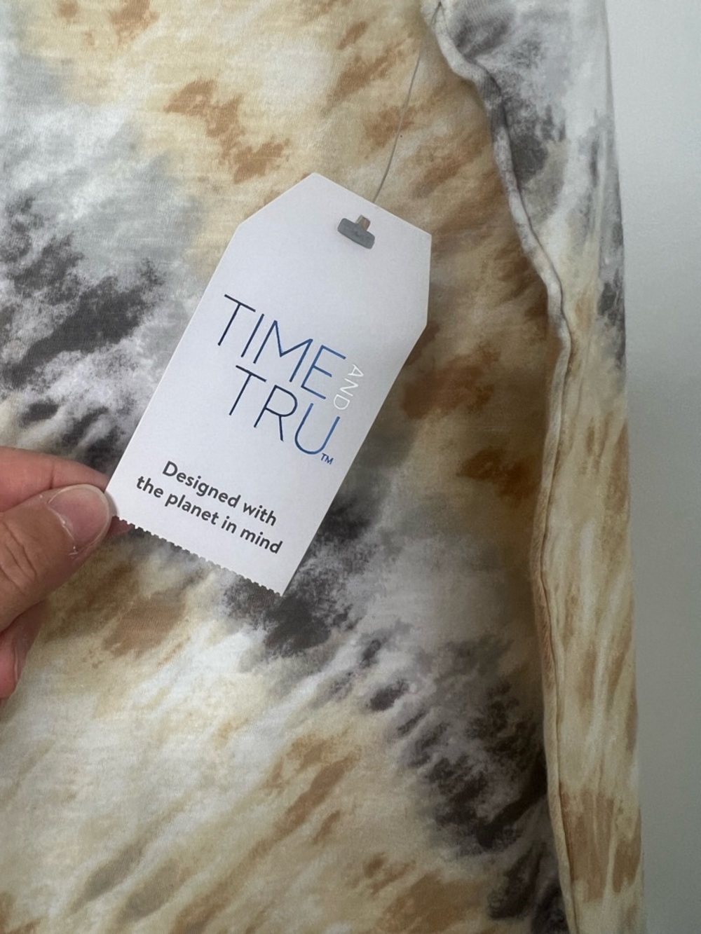 Time and Tru Tie-Dye Sleeveless Tank Top - Beige, Gray & White Size Large - Picture 3 of 4
